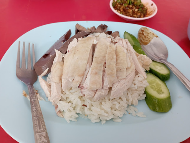 Opinii despre ร้านข้าวมันไก่ไหหลำพัทยาใต้ în อำเภอบางละมุง - การบริการอาหารและที่พัก