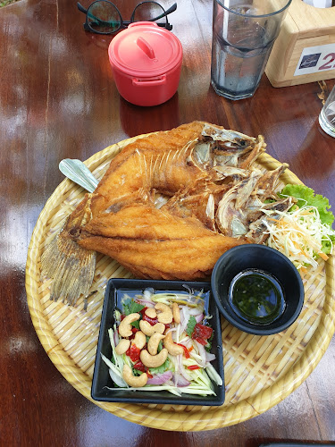 Comentarii opinii despre Orange House Cafe Pattaya (ตำหลายคาเฟ่ พัทยา)