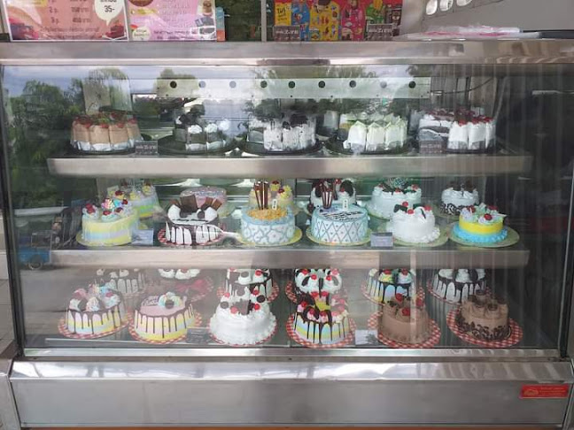 Comentarii opinii despre A CAKE (อ่ะ..เค้ก)-เค้กวันเกิด