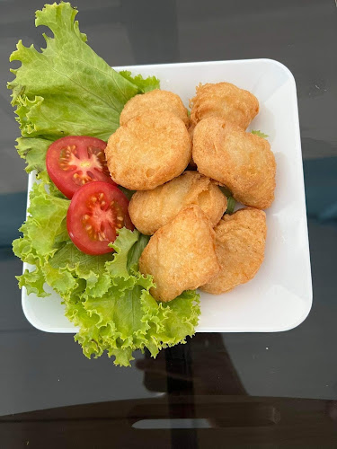 ร้านกินแข็งมั้ย - การบริการอาหารและที่พัก