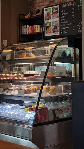 Lavana cafe’& Bistro พิษณุโลก - การบริการอาหารและที่พัก