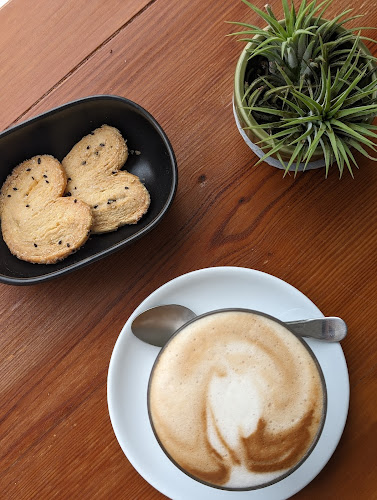 Café Delishh | Surin Beach - อำเภอถลาง