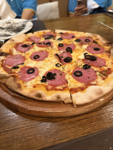 Comentarii opinii despre Five Crossing