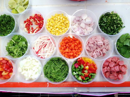 พีพีข้าวปลาแกะ - การบริการอาหารและที่พัก