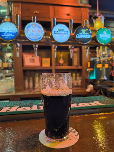 Opinii despre Irish Times Pub Phuket în อำเภอกะทู้ - การบริการอาหารและที่พัก