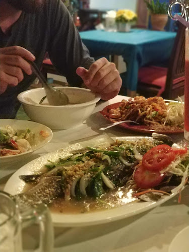 Jaojong Seafood @Pakbang Rawai - การบริการอาหารและที่พัก
