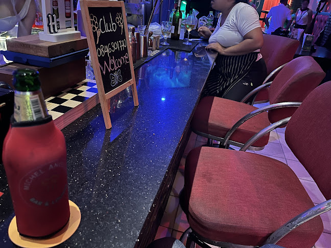 12 ถนนตะกั่วป่า ตำบลตลาดเหนือ Amphur Muang, ภูเก็ต 83000