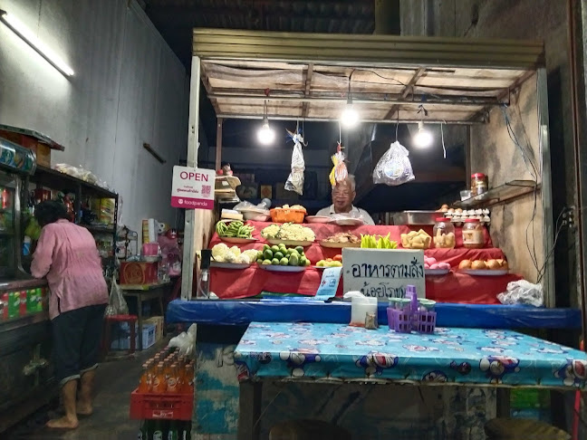 Opinii despre น้อยโภชนา (อาหารตามสั่ง) în อำเภอเมืองจันทบุรี - การบริการอาหารและที่พัก