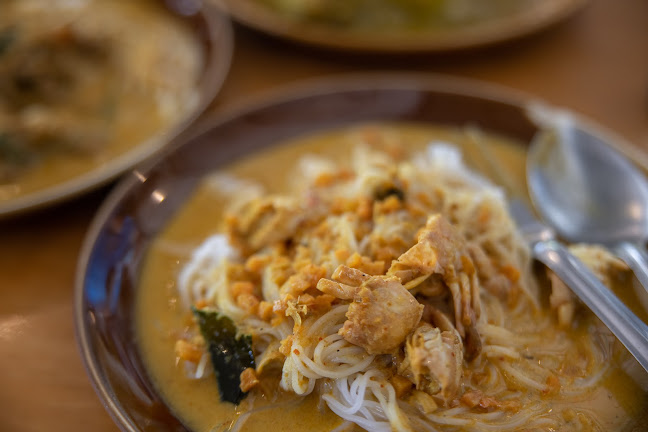 66 2 ถ. ภูเก็ต ตำบลตลาดใหญ่ อำเภอเมืองภูเก็ต ภูเก็ต 83000