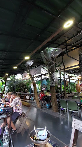 ครัวแม่วุ้น - การบริการอาหารและที่พัก