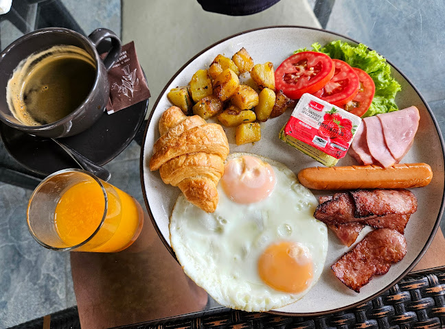 121 ซอย ริมหาด ตำบล กมลา อำเภอกะทู้ ภูเก็ต 83120