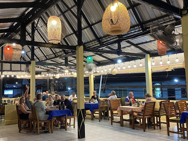 Opinii despre Spices Delight Restaurant în อำเภอกะทู้ - การบริการอาหารและที่พัก