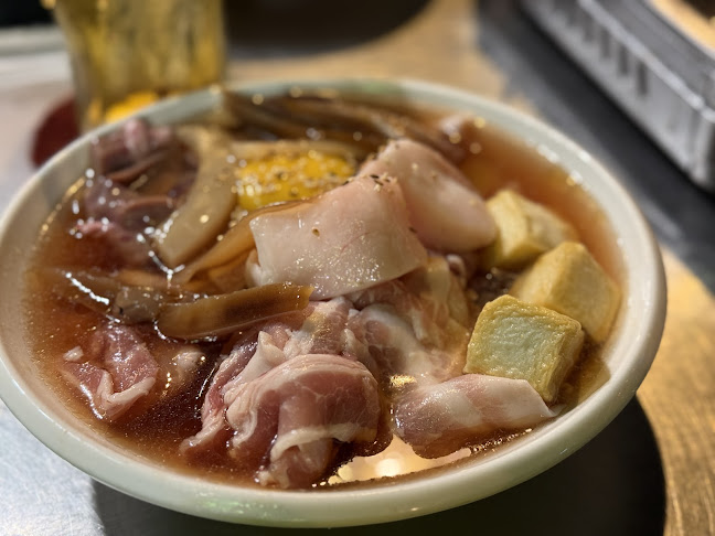 ร้านเนื้อหอม​ ริมมูล​ อุบลราชธานี​ (Nuehom​ Restuarant)​ - เมือง