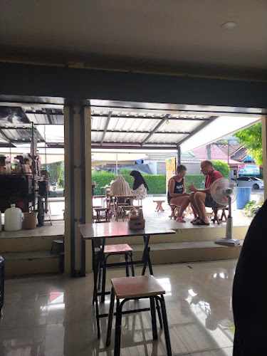 Opinii despre โรตีนมสด โฮมเมด ฮาลาล-Roti Homemade Halal în อำเภอถลาง - การบริการอาหารและที่พัก