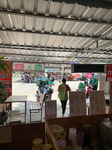 Wat Caf’e 1441 - สาขาบ้านโคก ตำบลมะเริง - การบริการอาหารและที่พัก