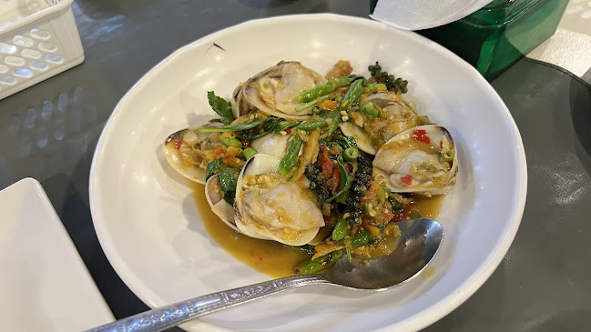 Comentarii opinii despre แหลมเจริญ ซีฟู้ด ระยอง