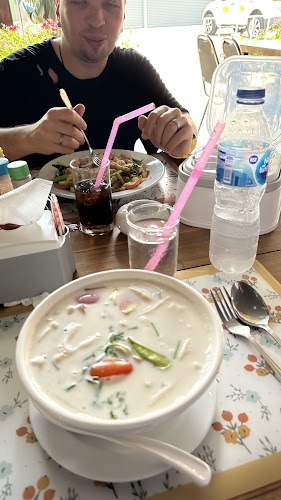 Comentarii opinii despre Yoyo Restaurant Karon Beach Phuket