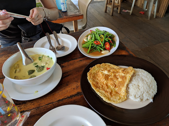 Opinii despre Ko dum restaurant în อำเภอเมืองภูเก็ต - การบริการอาหารและที่พัก