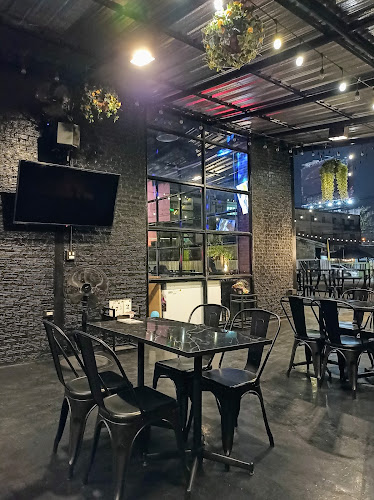 14 Bar & Restaurant Korat - อำเภอเมืองนครราชสีมา