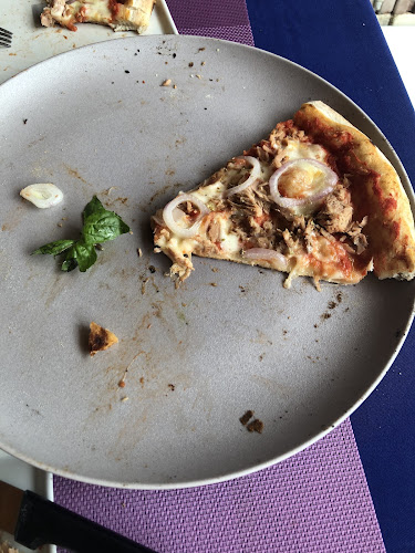 Chaweng star pizza - การบริการอาหารและที่พัก