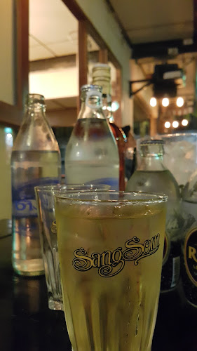 ร้านถวิล แปลว่าคิดถึง - การบริการอาหารและที่พัก