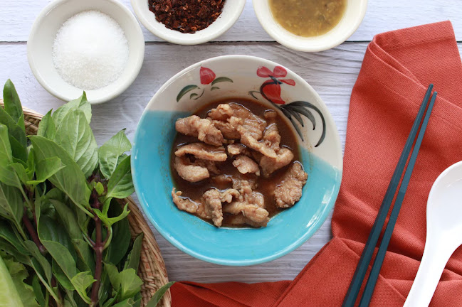 ก๋วยเตี๋ยวเรือโบราณชามเล็ก บ้านเกาะ - การบริการอาหารและที่พัก