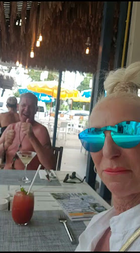 135 ถ. ราษฏร์อุทิศ 200 ปี ตำบลป่าตอง อำเภอกะทู้ ภูเก็ต 83150