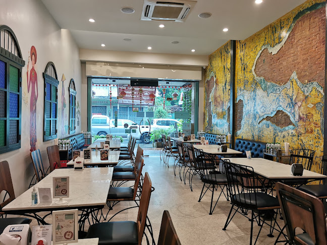 บ้านดั่ง - การบริการอาหารและที่พัก