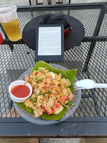 ตลาด street food on the beach ซอยจอมเทียน 16