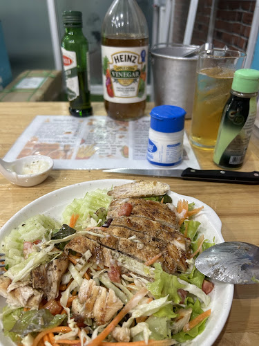 3 BROTHERS - การบริการอาหารและที่พัก