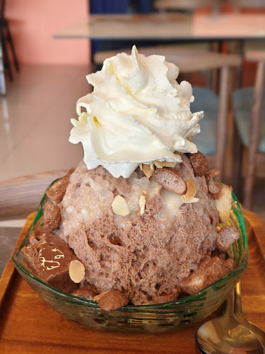 ลูกลุ้ย lougloui - การบริการอาหารและที่พัก