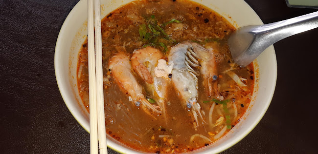 Opinii despre ก๋วยเตี๋ยวเนื้อลำดี în อำเภอเมืองพะเยา - การบริการอาหารและที่พัก