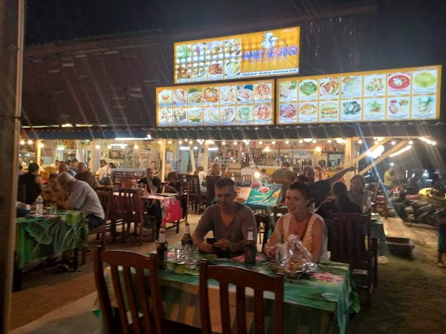 681 9 ตำบล กะรน อำเภอเมืองภูเก็ต ภูเก็ต 83100