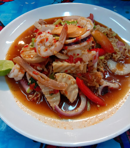 Comentarii opinii despre ยำรสเด็ดตลาดโต้รุ่งโสภณพัทยาใต้