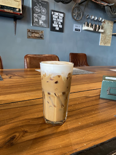 Coffee Talk Old Phuket Town - อำเภอเมืองภูเก็ต