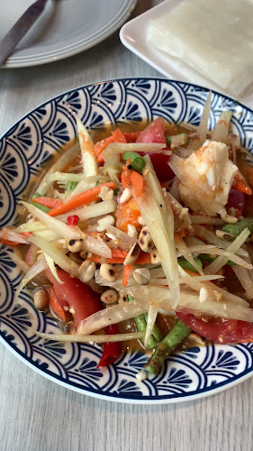 วีที แหนมเนือง หัวรถไฟ