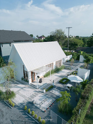 Ten slash coffee corner tenslash เท็นสแลช คาเฟ่นครปฐม - การบริการอาหารและที่พัก