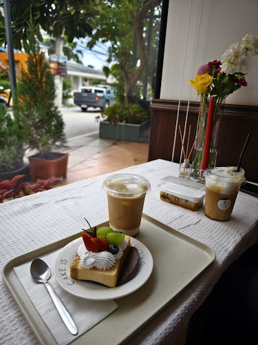 Mistletoe flour & thyme cafe - การบริการอาหารและที่พัก