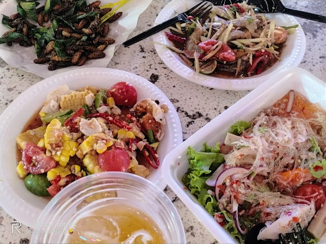 Opinii despre 20 Agein bar - 20 อีกครั้ง în อำเภอศรีราชา - การบริการอาหารและที่พัก