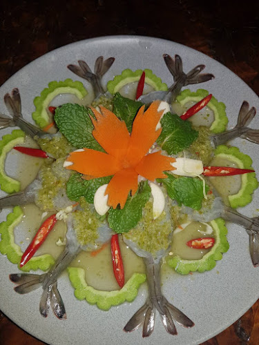 Comentarii opinii despre The eye club