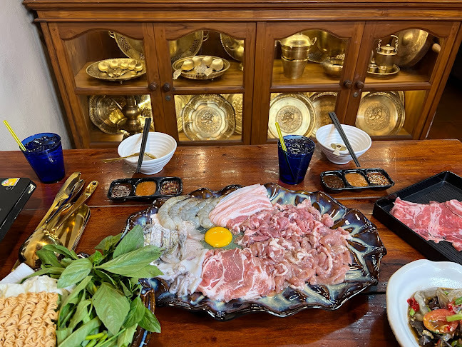 28 ถ. ทรงพล ตำบลลำพยา อำเภอเมืองนครปฐม นครปฐม 73000