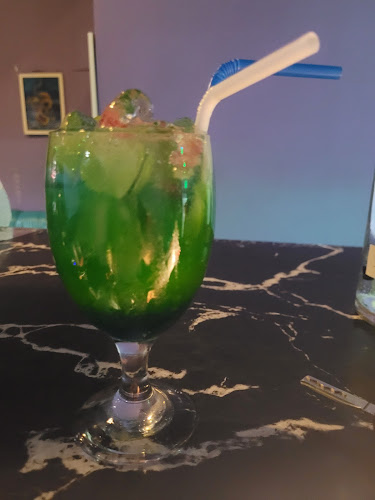 Opinii despre YAYA Chili bar în อำเภอกะทู้ - การบริการอาหารและที่พัก