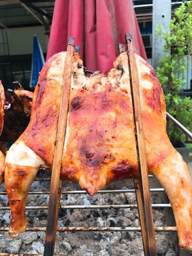 Comentarii opinii despre ข้าวแกงเจ๊จวบ ร้านใหม่ by อุ้ม & โจ้