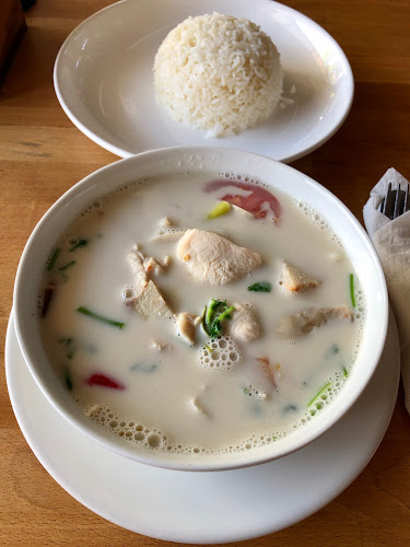 CHICHA Restaurant and Hotel - การบริการอาหารและที่พัก