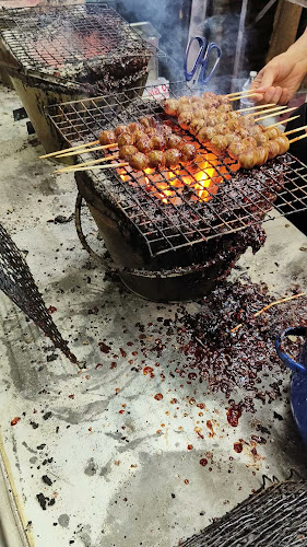 ลูกชิ้นป้าแขก สาขาถนนพระร่วง