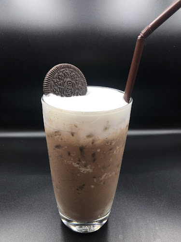 At All Cafe - อำเภอบางละมุง