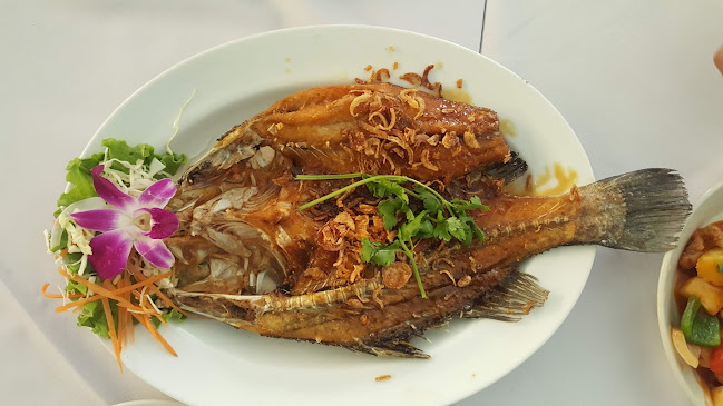 Opinii despre Charming Restaurant în Koh Samui - การบริการอาหารและที่พัก