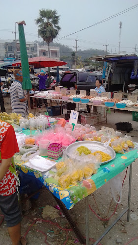 ตลาดนัดต้นตาล จ.พ.พฤ.ส