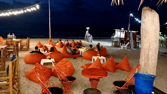 Opinii despre Orange Beach Bar în อำเภอถลาง - การบริการอาหารและที่พัก