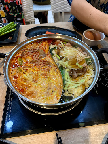 65 38-39 หมู่ ต ถนน วิชิตน้อมเกล้า ตำบล วิชิต อ.เมือง ภูเก็ต 83000